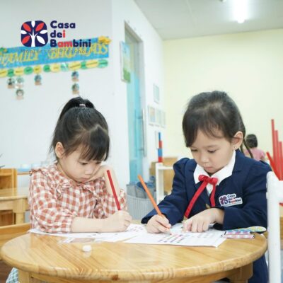 Có nên cho con học trường mầm non quốc tế